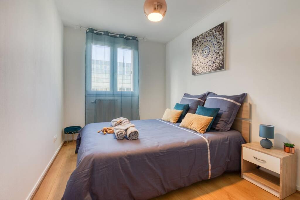 L'Elysee - Easy Check-In - Arrivee Autonome - Place Parking Privative - T2 Surequipe - Wifi - Netflix Lägenhet Courcouronnes Exteriör bild